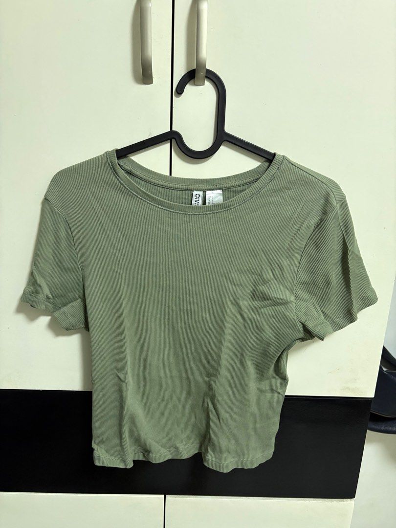Zara and H&M Shirt Set (Category: Shirts) located in Rizal. Submitted by tiny_tidy (Listing ID 1415638421, Image 3). Description: Zara Shirt - Large H&M Shirt - Medium.