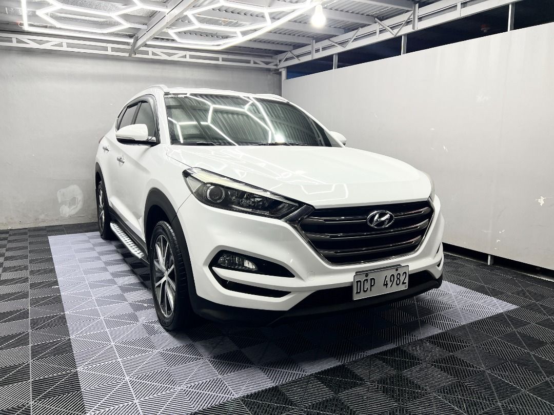 2016 Hyundai Tucson GLS Diesel PUSH START Automatic Auto (Category: Used Cars) located in Las Pinas. Submitted by carlaneautosales (Listing ID 1415976524, Image 2). Description: 2016 HYUNDAI TUCSON 2.0 GLS A/T DIESEL 12~16 KMS PER LITER! TOP OF THE LINE • PUSH START • POWER LEATHER SEATS! 52,000 KMS ONLY • FIRST OWNER! LADY OWNER • SUPER FRESH UNIT! ⸻ 💰 PRICE DETAILS ✅ ₱538,000 CASH – Nego! ✅ Available for CASH / FINANCING / TRADE-IN ⸻ 💳 FINANC