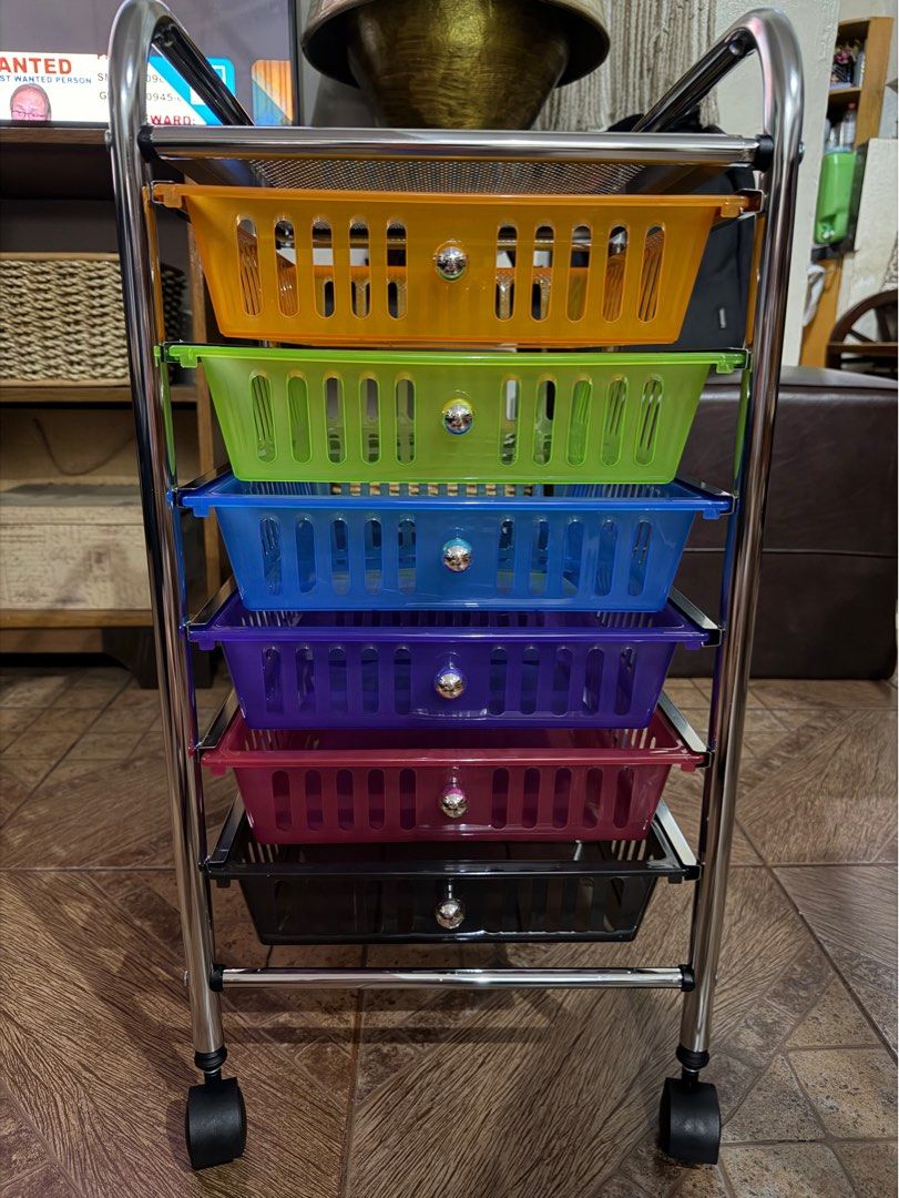 6- Drawer Trolley with wheels Do It Best (Category: Storage Boxes & Baskets) located in Pasig City. Submitted by etcyshop (Listing ID 1415498432, Image 1). Description: Brand: Do it Best • Chrome steel tubing frame (19mm x 13mm) • Set of six plastic drawers • Four plastic wheels • Drawer runner with patented interlock system.