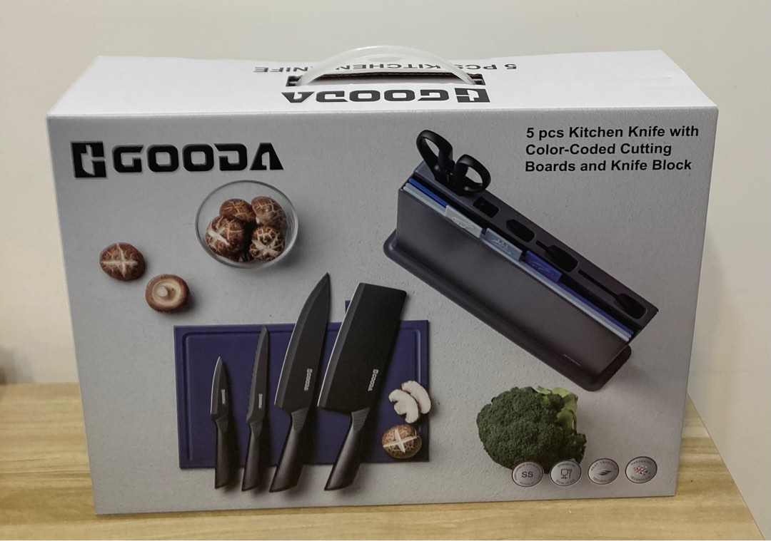 全新 Gooda 5件廚房套裝刀具+分類砧板及連刀座, 家庭電器, 廚房電器, 其他廚具 - Carousell