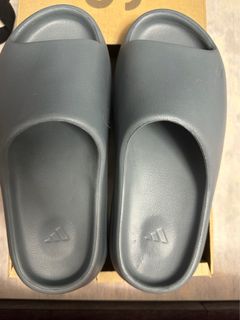 yeezy slide 44