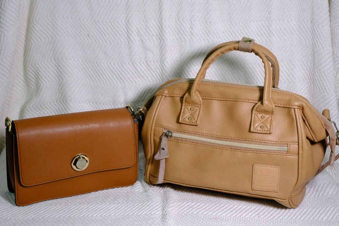 Anello Leather Bag (Category: Cross-body Bags) located in Bacoor. Submitted by ArielJr17 (Listing ID 1415999803, Image 2). Description: Casual bag for malls/office Minor issue: small ink stain inside the bag The orange bag is FREE. All items inside the bag are for demonstration only. Meet ups Bacoor Nearby areas. Open for shipping (Payment first).