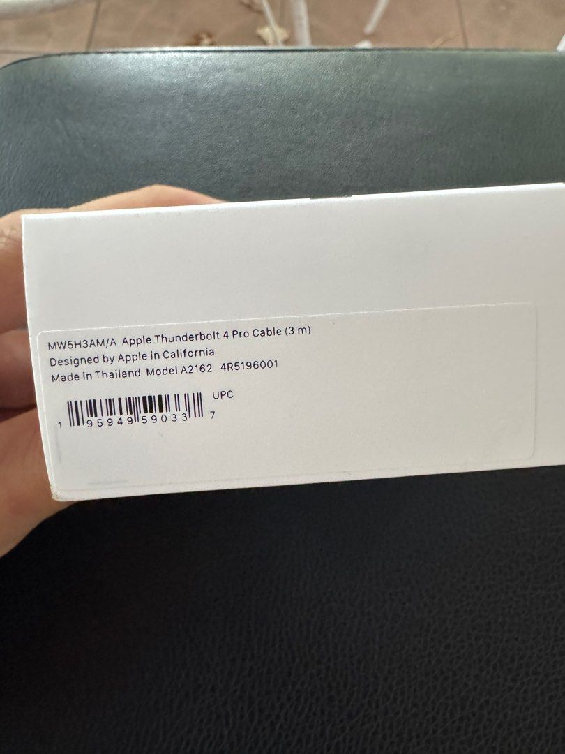 Apple Thunderbolt 4 Pro Cable (3m) (Category: Chargers & Cables) located in Paranaque City. Submitted by chrlsdrwn12 (Listing ID 1415884684, Image 3). Description: - Apple Thunderbolt 4 Pro Cable (3 meters) - USB-C connectivity - Designed by Apple in California - Made in Thailand - Model: A2162 - UPC: 195949590337.