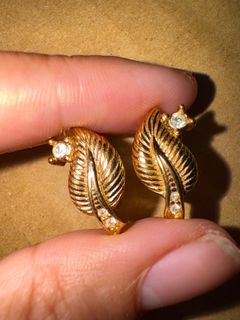 (Category: ) located in . Submitted by kai_selections (Listing ID 1415898526, Image 1). Description: .