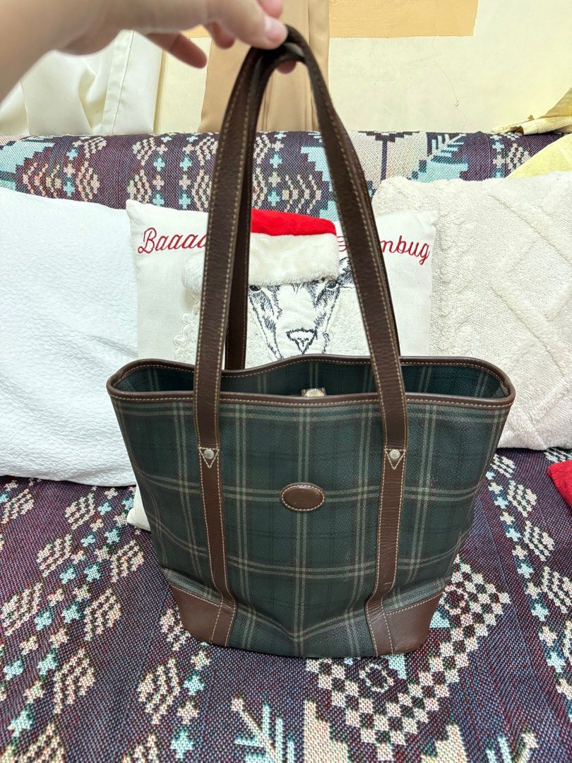 Bean Pole Vintage Plaid Shoulder Bag (Category: Luxury Bags & Wallets) located in Mariveles. Submitted by ohmyjeys20138 (Listing ID 1415845552, Image 2). Description: - long handle - perfect size for everyday use - authentic vintage - bought in IG seller - clean inside no smell.