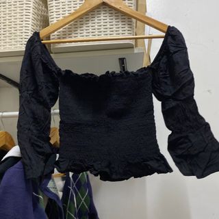 (Category: ) located in . Submitted by preloved_mnla (Listing ID 1415883114, Image 1). Description: .