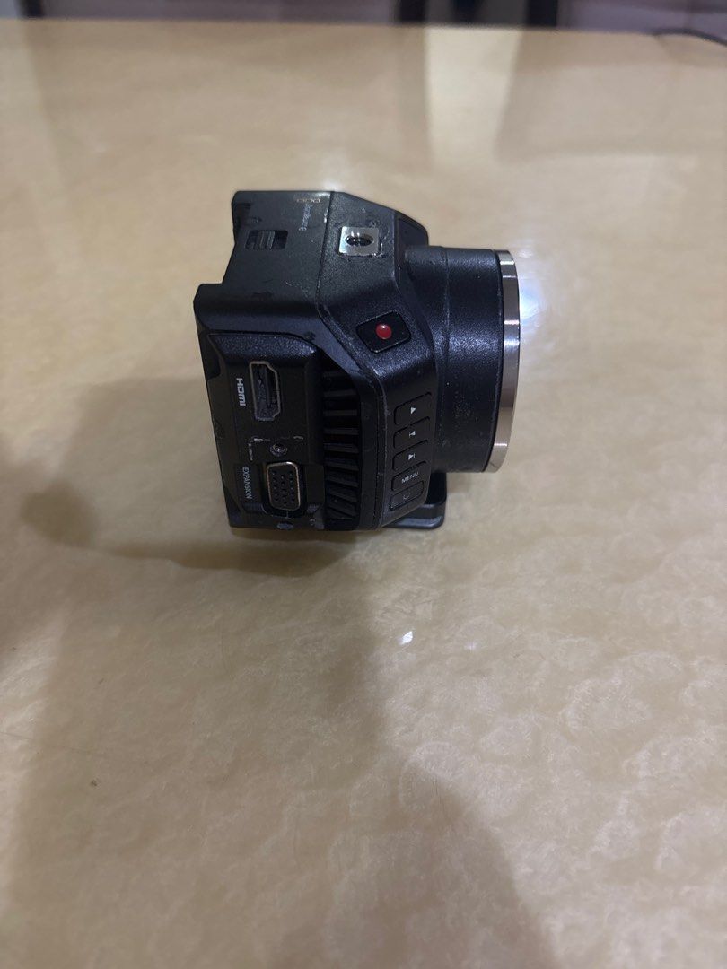 Bmmcc (Category: Video Cameras) located in Singapore. Submitted by sprityuri (Listing ID 1416004656, Image 3). Description: Letting go to find other hobbies. In good working condition. .