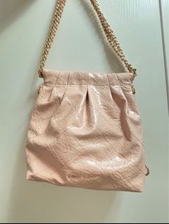 （分類：）位於 。 由 ktchiuu 提交（商品編號 1415979044，圖片 1）。簡介： 。