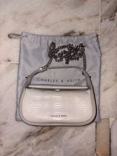 (Category: ) located in . Submitted by thethriftstore_ (Listing ID 1415929912, Image 1). Description: .