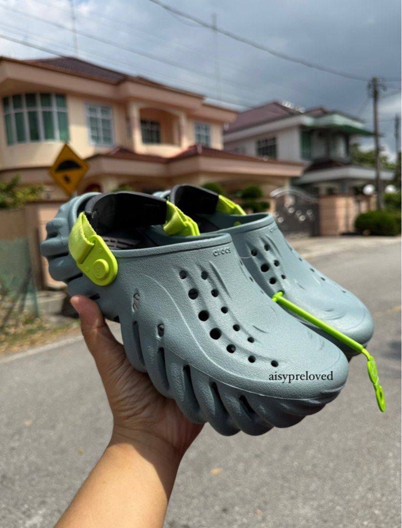 Crocs echo clogs (Category: Sandals) located in Bakri. Submitted by _Aisypreloved_ (Listing ID 1415904076, Image 2). Description: J5 .