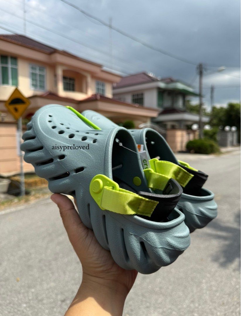 Crocs echo clogs (Category: Sandals) located in Bakri. Submitted by _Aisypreloved_ (Listing ID 1415904076, Image 1). Description: J5 .