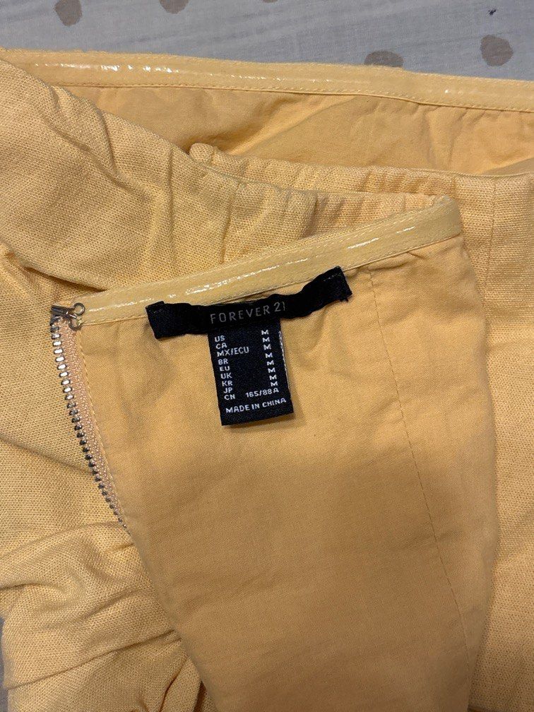 F21 Yellow Tube Top (Category: Sleeveless) located in Manila. Submitted by zzzoki (Listing ID 1415869046, Image 2). Description: .