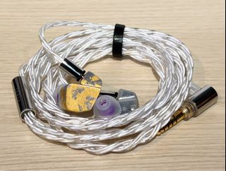（分類：）位於 。 由 apexheadphone 提交（商品編號 1415903430，圖片 1）。簡介： 。