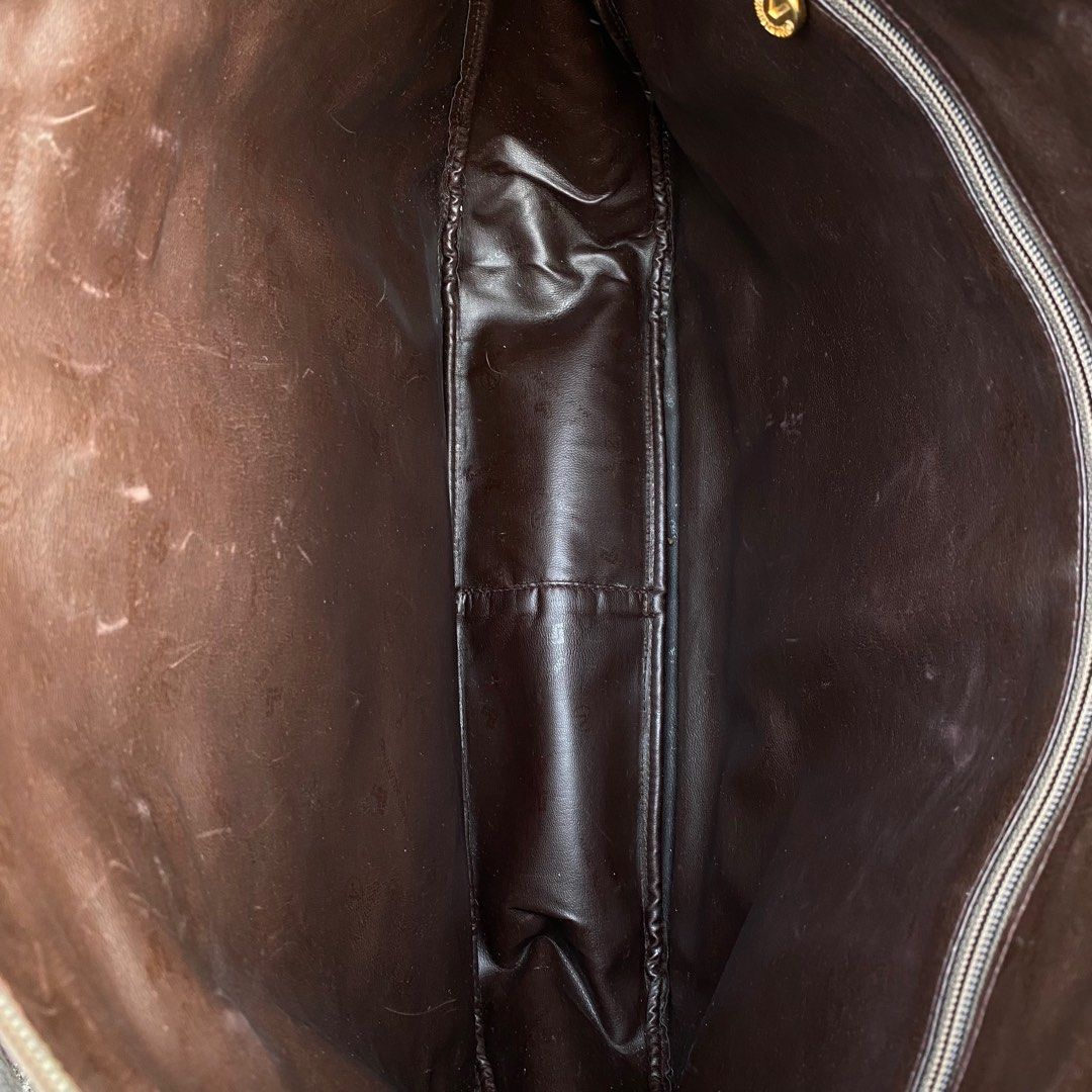 For sale (Category: Luxury Bags & Wallets) located in Manila. Submitted by thriftpuff (Listing ID 1415957647, Image 3). Description: Valentino Mario PVC Leather Boston Bag Brown Price 3,500 free shipping .