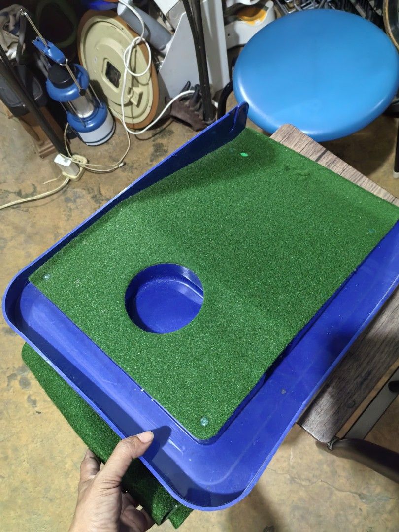 Golf Putting Practice Mat (Category: Golf) located in Cebu City. Submitted by dudes_villanueva (Listing ID 1415871774, Image 3). Description: Golf Putting Practice Mat - Code: Mat 1 Brand: Putter Lesson Pro - No Box ⛳In Excellent condition. Length: 119 in Width: 14 in.