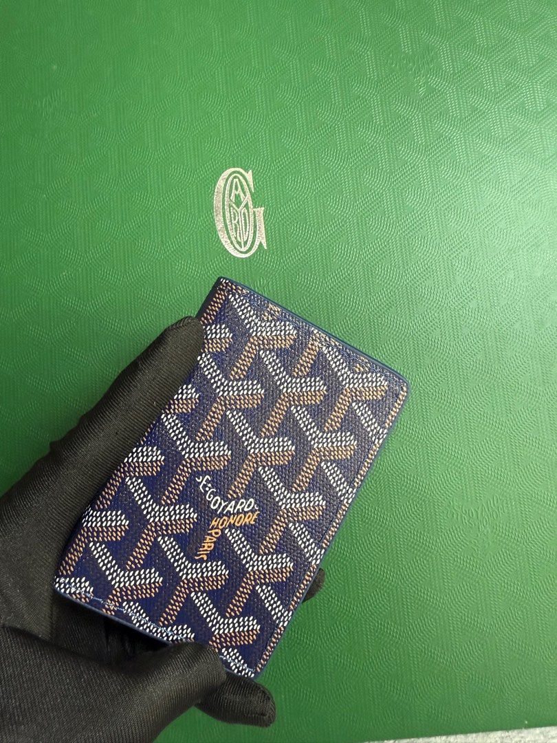 Goyard Card Holder Wallet Navy Blue (Category: Luxury Bags & Wallets) located in Baguio. Submitted by drein30 (Listing ID 1415869835, Image 1). Description: - Goyard card holder wallet - Navy blue color - Signature Goyardine pattern - Multiple card slots - Made in France.