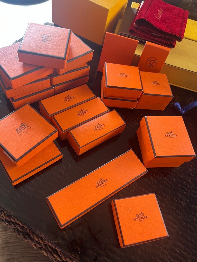 Hermes Orange Boxes (Category: Luxury Accessories) located in Manila. Submitted by murafinds26 (Listing ID 1415826898, Image 1). Description: ₱500 up depends on style sizes and pcs. ————- TAKE ALL ACCEPTED ————— Guaranteed authentic .