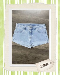 (Category: ) located in . Submitted by arrows.thrift (Listing ID 1415984196, Image 1). Description: .