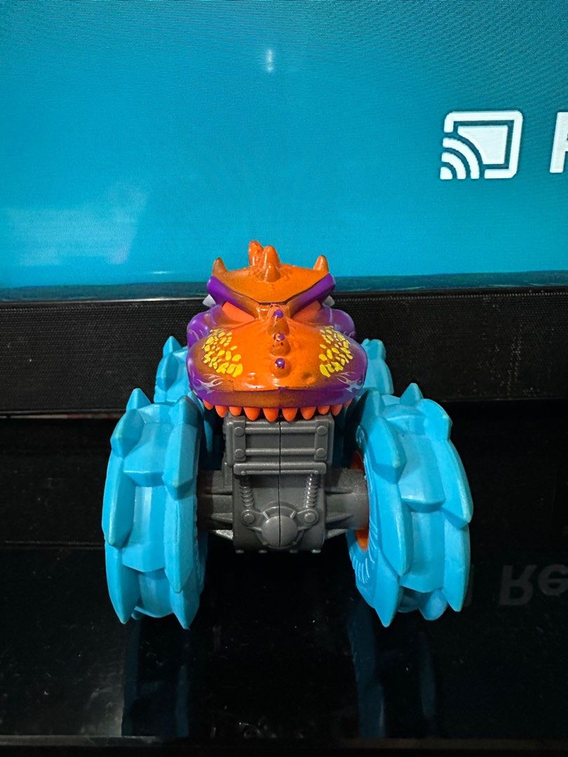 Hot Wheels Monster Truck (Category: Vehicle & Diecast Models) located in Quezon City. Submitted by deesuns (Listing ID 1415847527, Image 2). Description: .