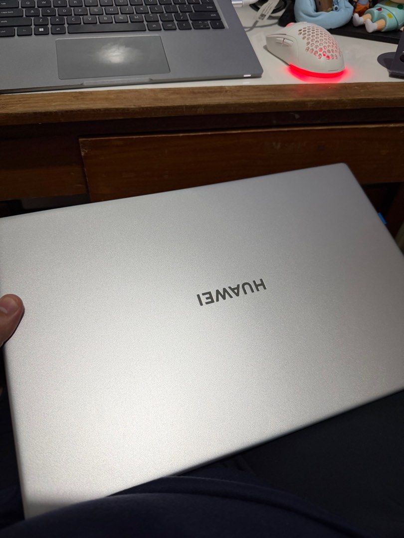 Huawei Laptop (Category: Laptops & Notebooks) located in Manila. Submitted by babsiilee06 (Listing ID 1415833560, Image 1). Description: 💻 FOR SALE: Huawei MateBook D15 Laptop 💰 Price: ₱10,000 Negotiable) Selling my Huawei MateBook D15 — slim, fast, and perfect for work, school, or everyday use. 🔹 Specifications: • Display: 15.6” Full HD (1920×1080) • Processor: Intel Core (MateBook D15 series) • RAM: 8GB • Storage: 256GB SSD • Graphics: Intel
