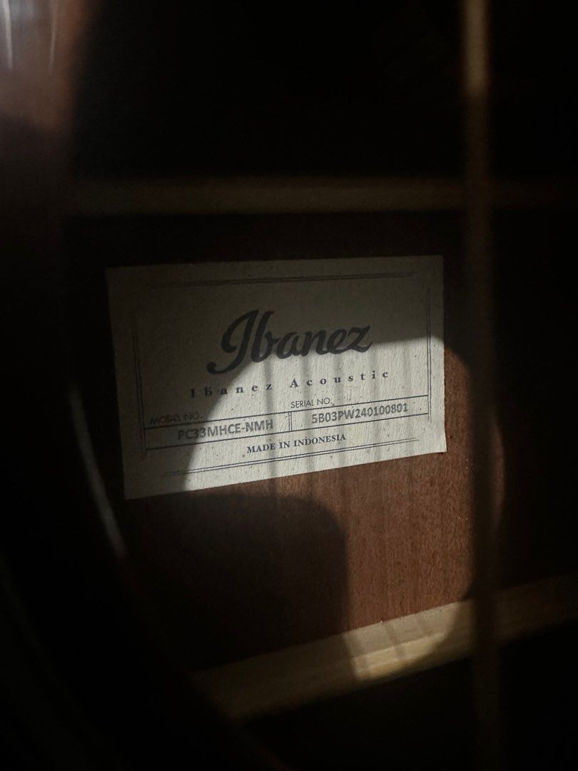 IBANEZ ACOUSTIC GUITAR (Category: Musical Instruments) located in Binan City. Submitted by asherkv13 (Listing ID 1415833121, Image 3). Description: .