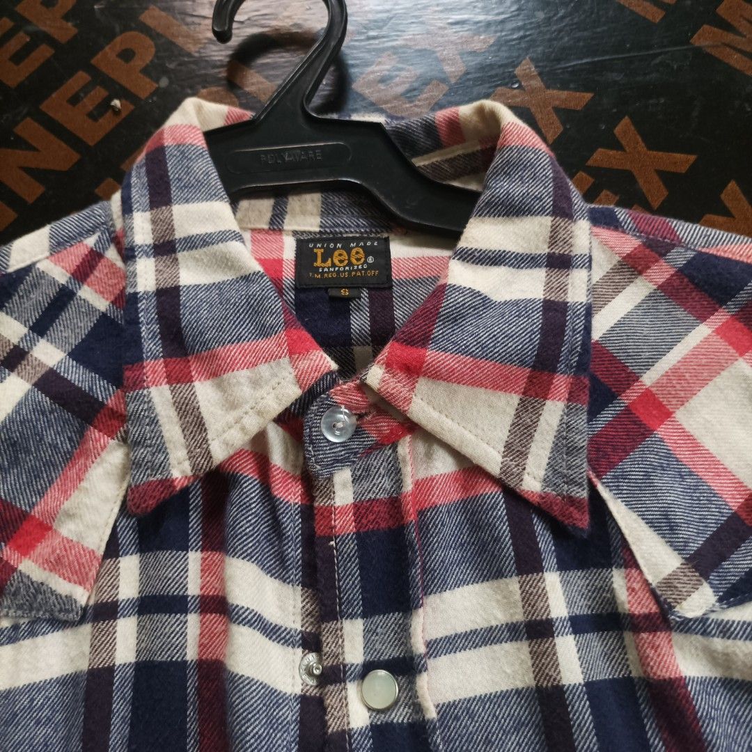 Lee Western Plaid Flannel Shirt (Category: Tshirts & Polo Shirts ) located in Makati City. Submitted by enz0_ (Listing ID 1415894276, Image 2). Description: - Lee flannel shirt - Classic red, white, and blue plaid pattern - Two chest pockets - Snap closures - Long sleeves - Collared neckline - Measurements in images - Stylish and comfortable.