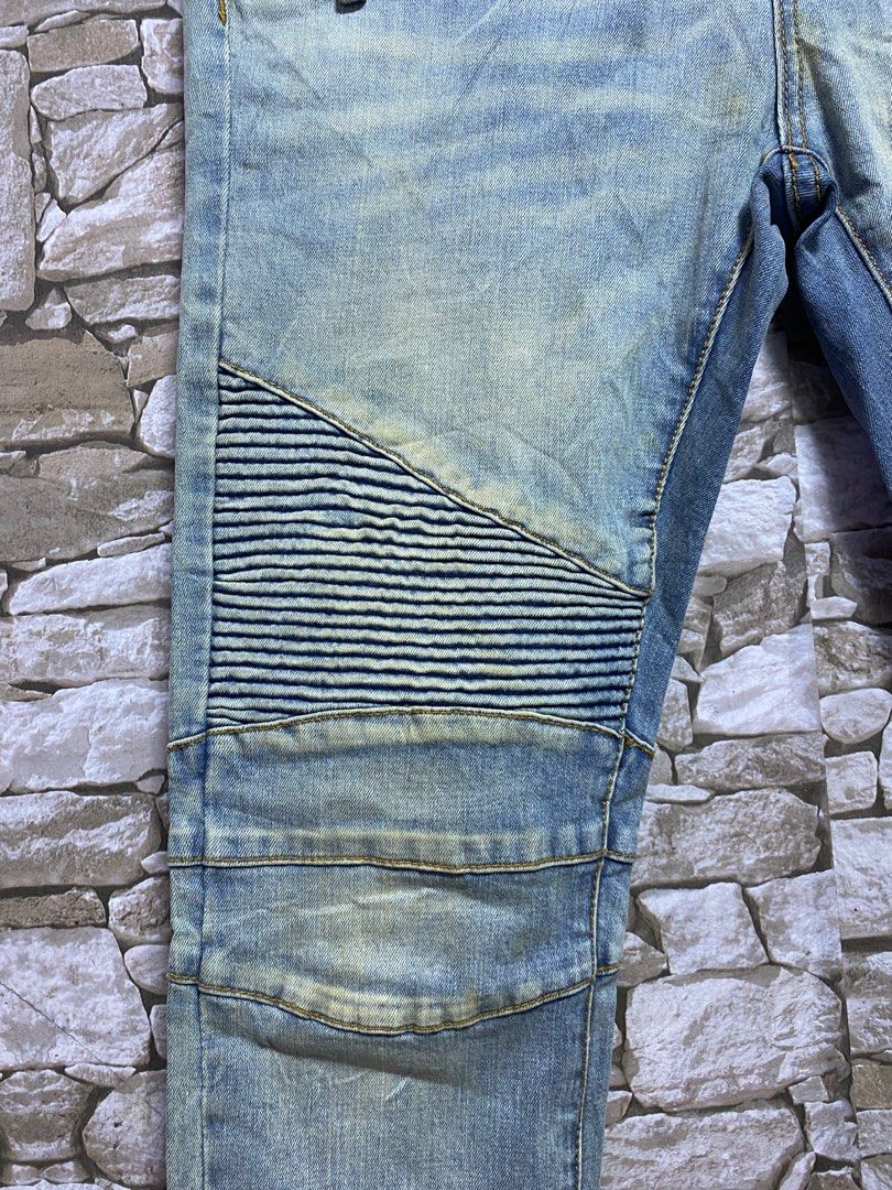 MNML biker denim pants 32x43 (Category: Jeans) located in Manila. Submitted by ownywest833 (Listing ID 1415997969, Image 3). Description: size 32 43L.