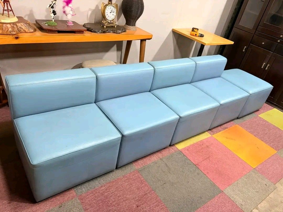 Modular Blue Sofa Set (Category: Sofas) located in Valenzuela. Submitted by princeraya55649 (Listing ID 1415925663, Image 1). Description: OKAMURA Modern 5-Seater Modular Sofa Designer Combination Leather Sofa Price : 17k *VIDEO ON COMMENT Long mode 115L x 23W x 16H seat height inches Sandalan height 26 inches In VERY good condition Code HOMEBOSS 1100.