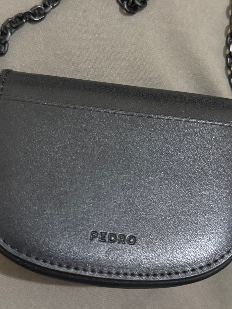 PEDRO Icon Leather Micro Sling Pouch (Category: Cross-body Bags) located in Quezon City. Submitted by mintconditionph (Listing ID 1415832198, Image 3). Description: Leather Has hairline scratches.