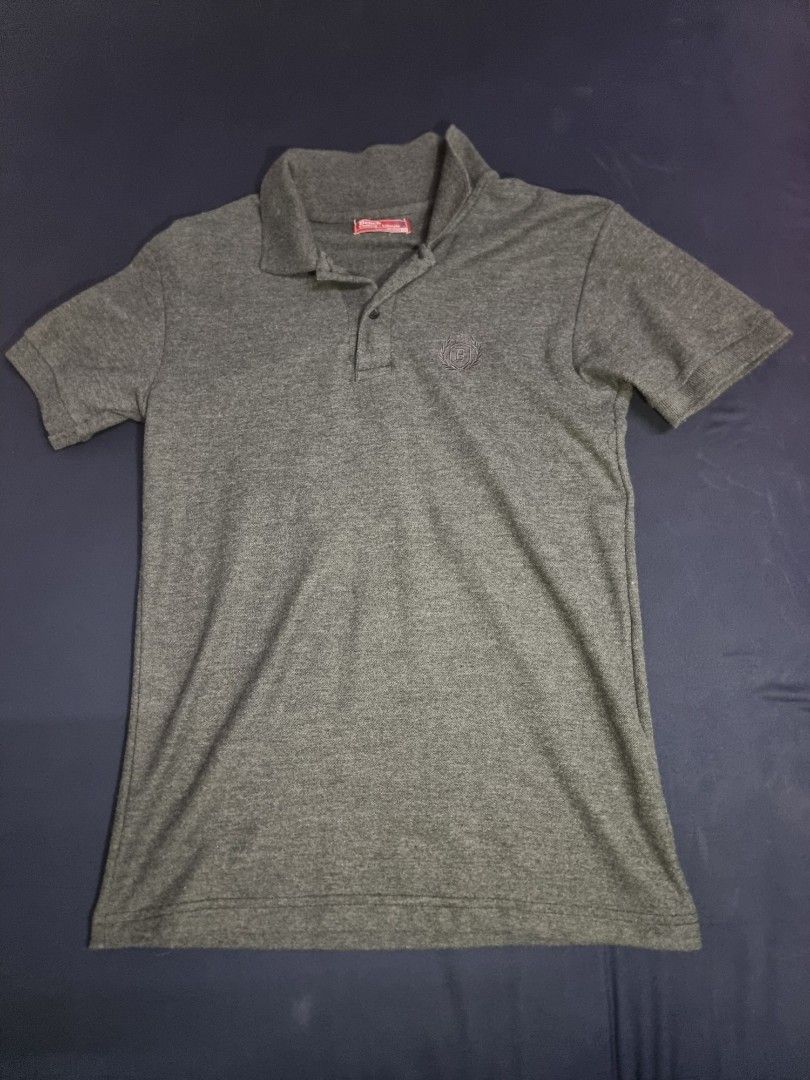Polo Shirt (Category: Tshirts & Polo Shirts ) located in Manila. Submitted by themvi (Listing ID 1415933242, Image 2). Description: Green polo shirt for active wear. Grey polo shirt.