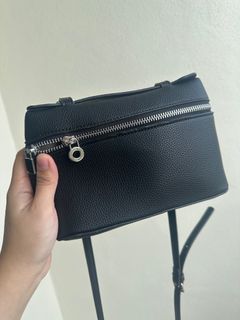 (Category: ) located in . Submitted by fzs.preloved (Listing ID 1415884370, Image 1). Description: .