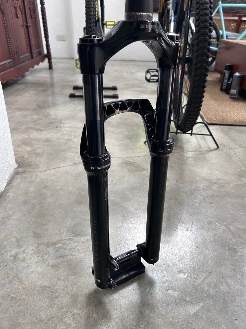 ROCKSHOX JUDY TK 27 SB 120 FORK (Category: Bicycles) located in Angono. Submitted by greentagph (Listing ID 1415867530, Image 3). Description: - RockShox Judy TK 27 SB 120 fork - Black color - New, in original packaging - Made in Taiwan - Item number: 00.4020.555.001.