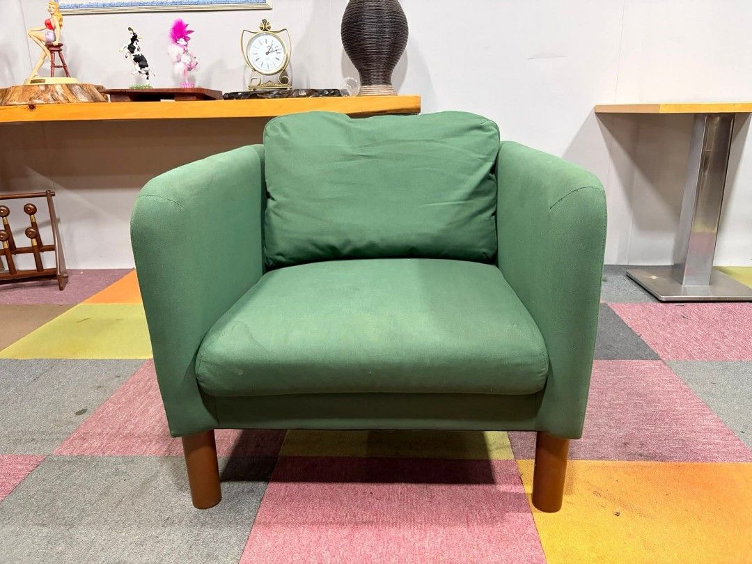 Single Sofa (Category: Sofas) located in Meycauayan. Submitted by marygracecasimiro (Listing ID 1415918770, Image 1). Description: IKEA Viskabacka Modern Single Seater Sofa ORIGINAL IKEA PRODUCT Colorway : Vissle Dark Green Washable and Removable Fabric Price : 7k *VIDEO ON COMMENT 28L x 29W x 15H seat height inches Sandalan height 28 inches In VERY good condition 💚.