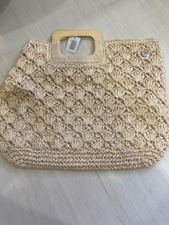 (Category: ) located in . Submitted by chanellovers3835 (Listing ID 1415890859, Image 1). Description: .