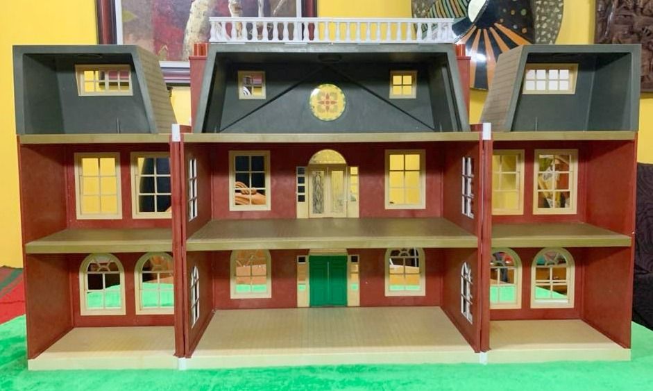 Sylvanian Families Regency Hotel (Category: Figurines & Statues) located in Pasig City. Submitted by accentz11 (Listing ID 1415958022, Image 3). Description: Sylvanian Families Regency Hotel Pre owned, used condition, selling as is. Complete balcony & roof top railings No original box, with minor discoloration, paint chips, scratches, stains. Missing front white finial (pls check last photo) Payment: BDO, GCash Cross posted.