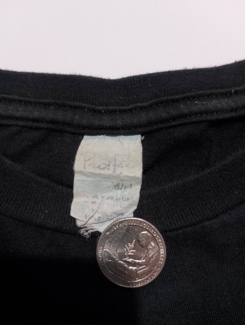TWENTY ONE PILOTS Black tee Size Medium (Category: Tshirts & Polo Shirts ) located in Maasin. Submitted by throwingreverse (Listing ID 1415862755, Image 3). Description: Size: Medium Dimes: L 28 W 19.5 Issue: None Color rate: 9.5/10 Location: Southern Leyte MOP: Gcash MOD: J&T Plus sf.