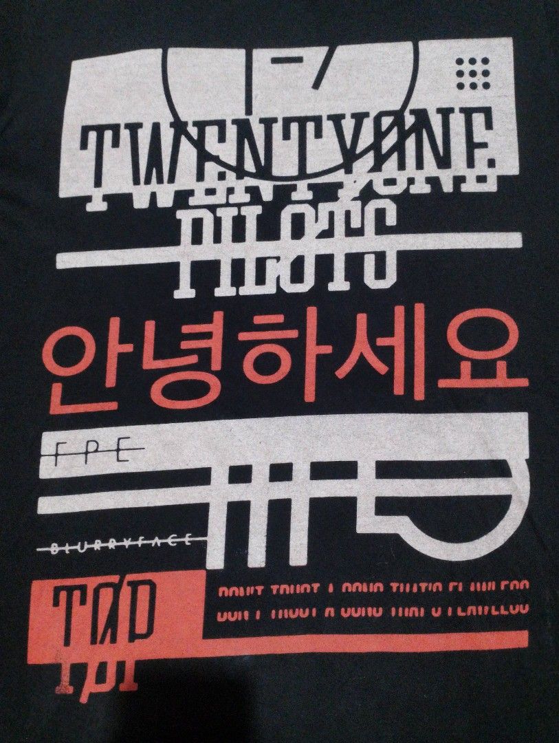 TWENTY ONE PILOTS Black tee Size Medium (Category: Tshirts & Polo Shirts ) located in Maasin. Submitted by throwingreverse (Listing ID 1415862755, Image 2). Description: Size: Medium Dimes: L 28 W 19.5 Issue: None Color rate: 9.5/10 Location: Southern Leyte MOP: Gcash MOD: J&T Plus sf.