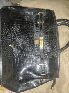 (Category: ) located in . Submitted by jeancoco (Listing ID 1415955376, Image 1). Description: .