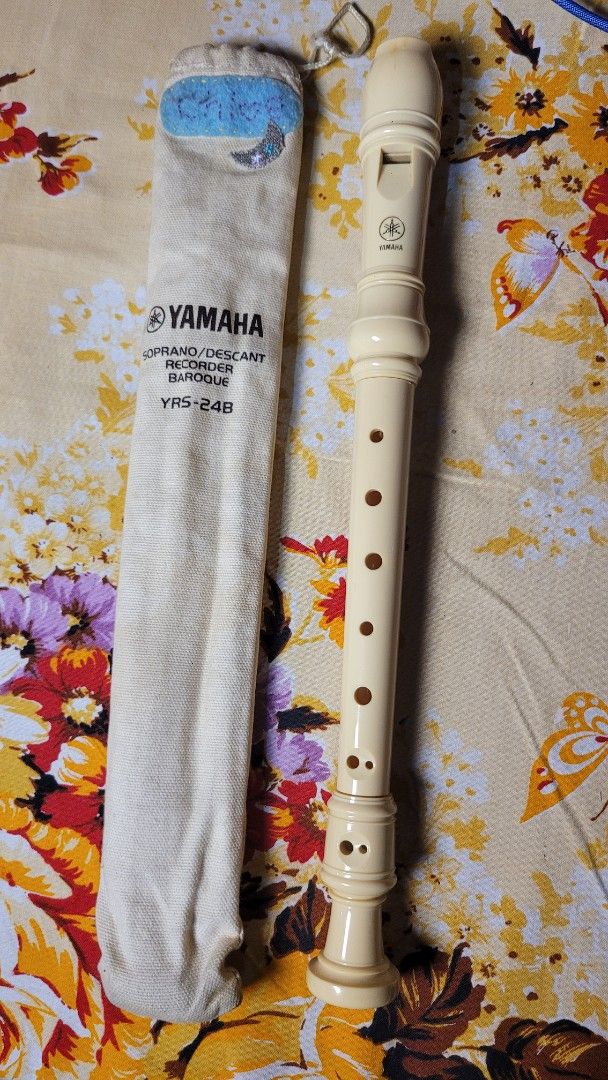 YAMAHA FLUTE (Category: Musical Instruments) located in Sablan. Submitted by gongonshelley12 (Listing ID 1416002462, Image 2). Description: 👉👉229 ONLY!!👈 YAMAHA FLUTR SOPRANO/DESCANT YRS-24B COMES WITH FLUTE COVER BAG SUPER LIKE NEW.