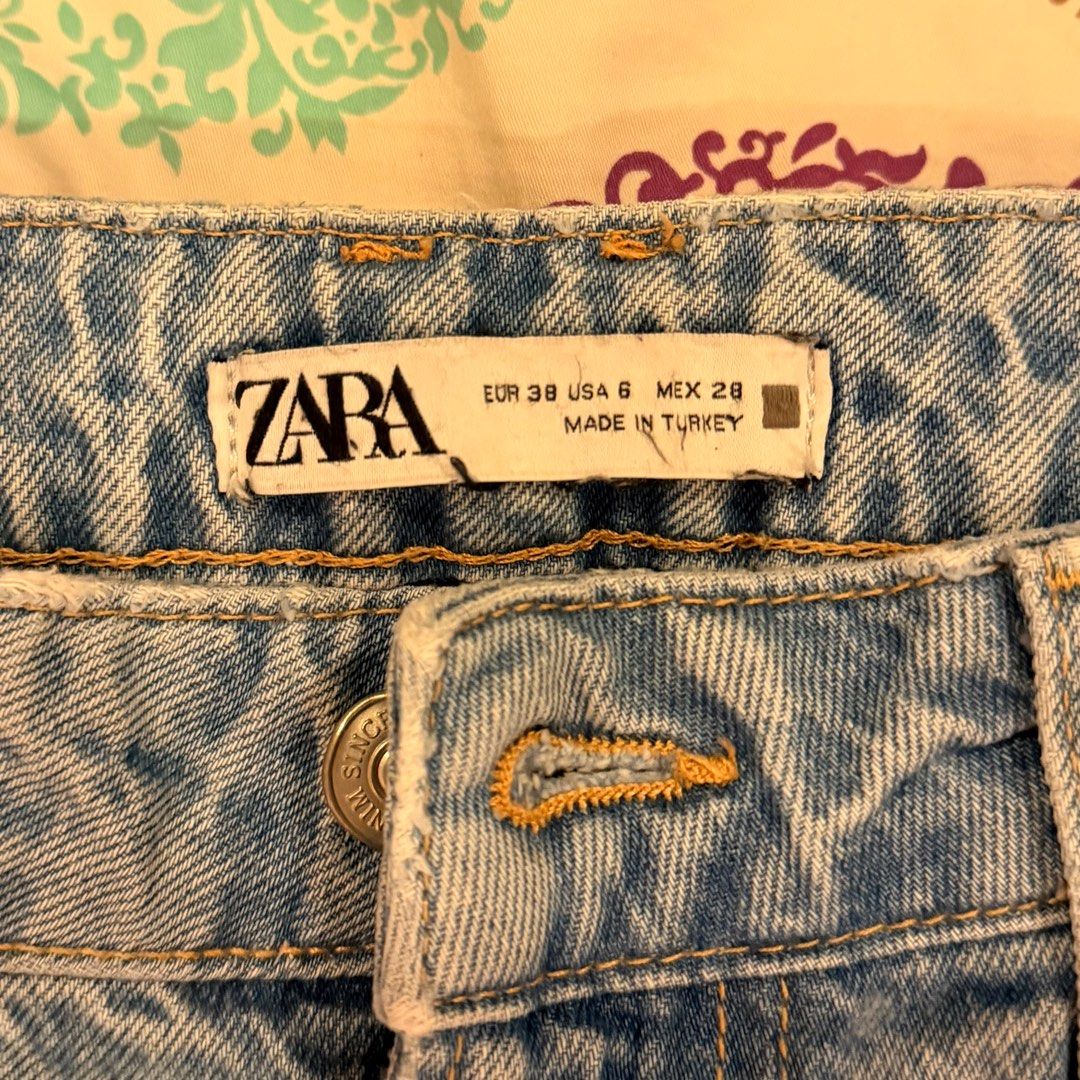 Zara High Rise Straight Cut Jeans (Category: Jeans) located in San Juan City. Submitted by acst12 (Listing ID 1415972467, Image 3). Description: Brand: Zara Code: 6164 / 066 / 427 / 38 Size: EUR 38 | US 6 Location: San Juan City, MM MOP: GCash or BDO.
