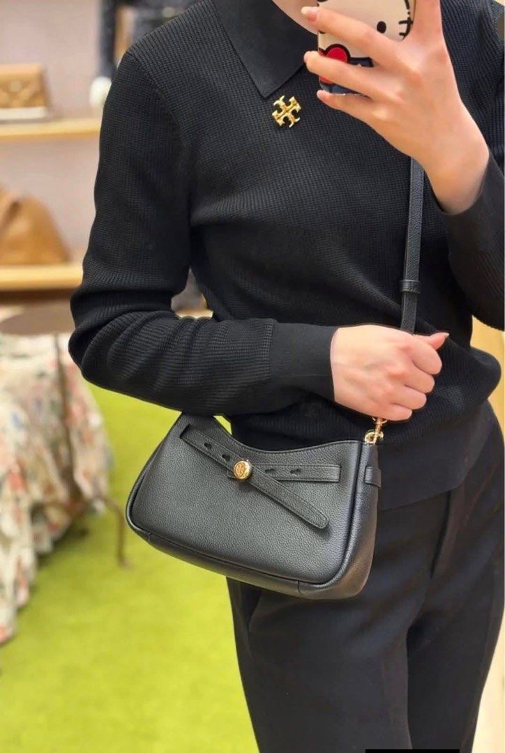 ☘️ TB Romy Top Zip Crossbody (Category: Luxury Bags & Wallets) located in Manila. Submitted by vera.prudence (Listing ID 1416066670, Image 1). Description: ☘️ TB Romy Top Zip Crossbody H13.5 cm x W22 cm x D5.5 cm P2,300 Actual Photo Plus SF.