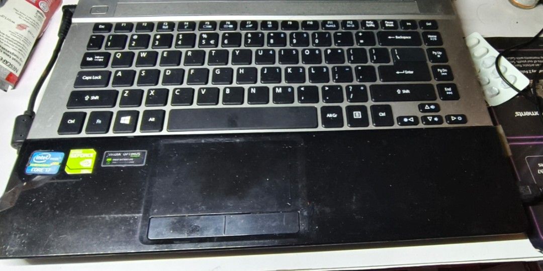 Acer core i7  750gb 150sg405948130447206402
