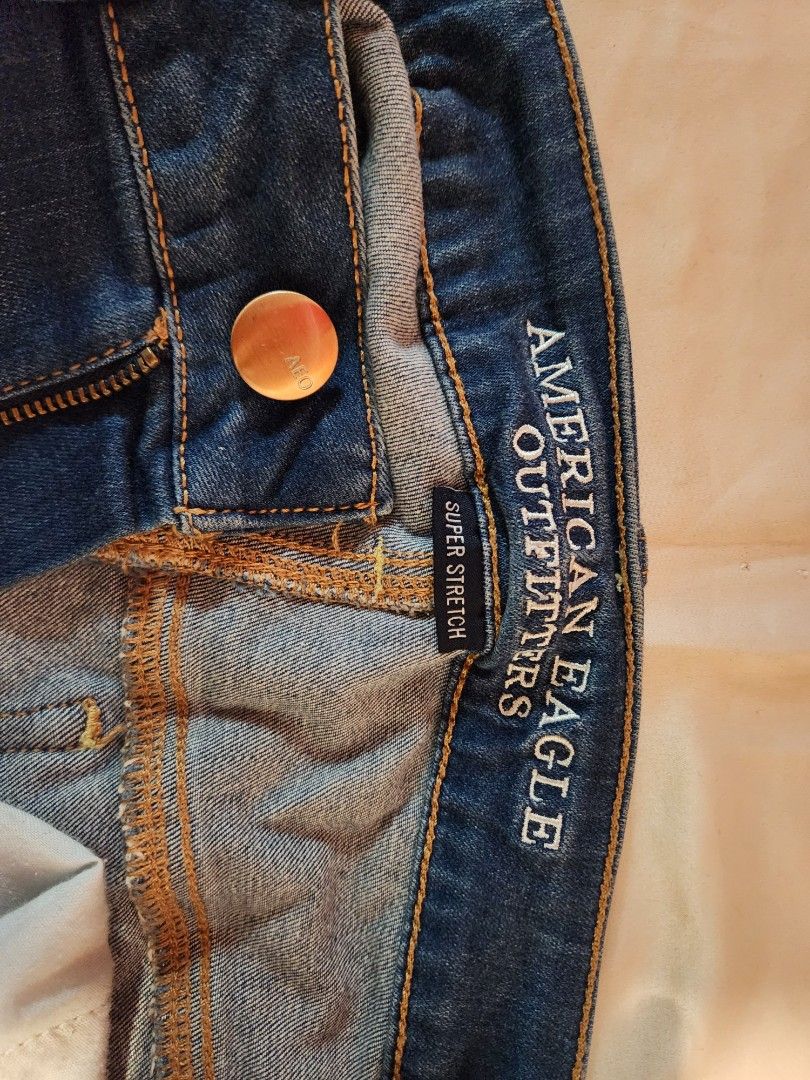 American eagle outfitters (Category: Jeans) located in Caloocan City. Submitted by comargo (Listing ID 1416156530, Image 1). Description: prelove not ukay personal use. rfs:bawag ng jeans pick up only north caloocan bagumbong.