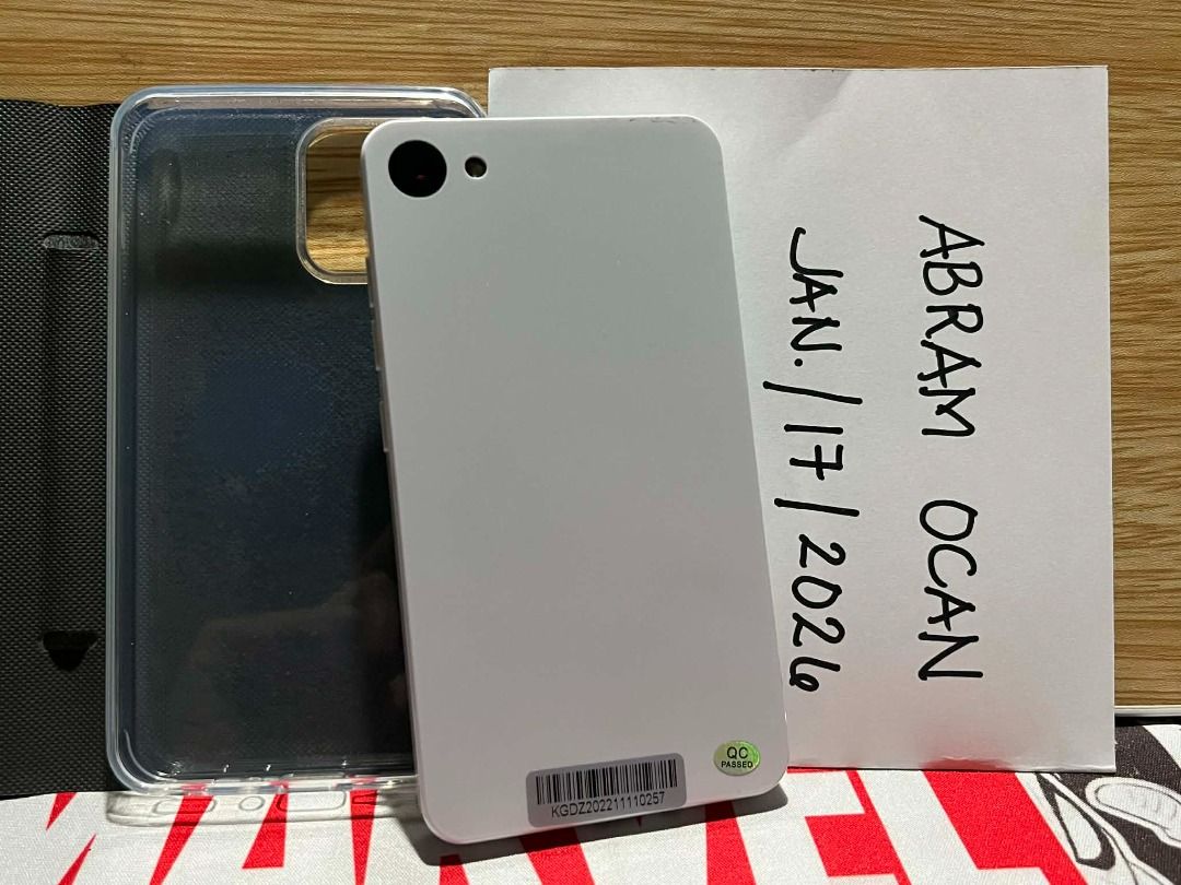 ANDROID E-BOOK READER (Category: Android Others) located in Urdaneta. Submitted by bravestorm_023d3f (Listing ID 1416140676, Image 3). Description: PHP 3,000 + Shipping Fee Android E-book Reader 5-inch TFT Color Display WiFi (802.11 b/g/n) 16GB No SIM Its a size of padded notebook (5.5 inches by 3 inches) Mode of Payment: Gcash Item Location: Urdaneta City, Pangasinan .