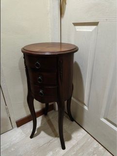 (Category: ) located in . Submitted by antiquecollector666 (Listing ID 1416056223, Image 1). Description: .