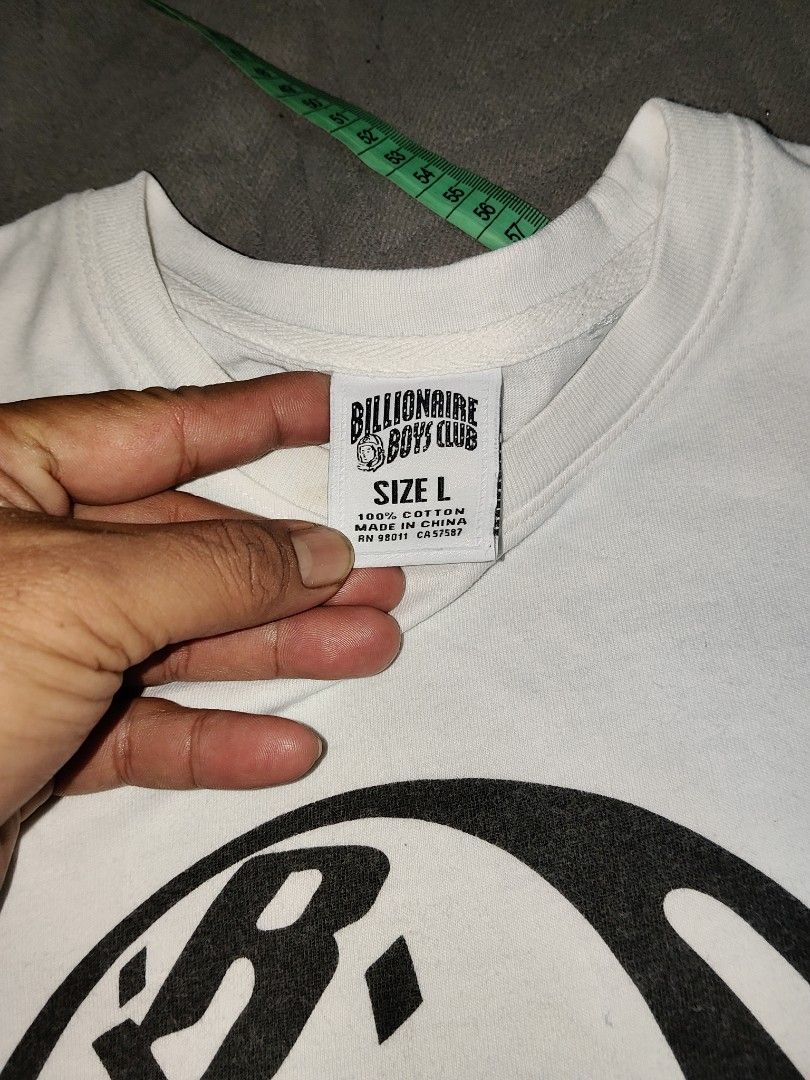 BBC (Category: Tshirts & Polo Shirts) located in Kota Kinabalu. Submitted by bikathrift (Listing ID 1416157745, Image 3). Description: Pit 21 Lbh 29 kondisi 9/10 ❌stains ❌pinhole ❌faded.