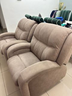 (Category: ) located in . Submitted by aspreloved14 (Listing ID 1416174017, Image 1). Description: .