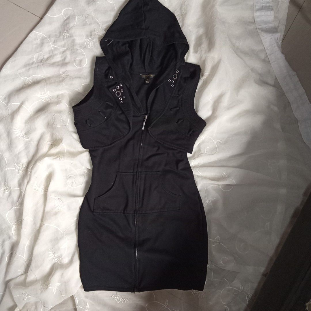 Black Dress with Embellishments (Thick) (Category: Dresses) located in Talisay. Submitted by peonisces (Listing ID 1416090149, Image 3). Description: ๑ fits small to semi med ๑ color rate: 10/10 ๑ flaw: none - Black dress - Zipper closure - Decorative embellishments on sleeves and neckline - Includes a hood - Fitted silhouette - Short sleeves - Made of stretchy material.