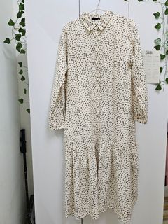 (Category: ) located in . Submitted by helloholapreloved (Listing ID 1416183716, Image 1). Description: .