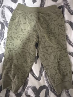 (Category: ) located in . Submitted by ss_wardrobe (Listing ID 1416128921, Image 1). Description: .